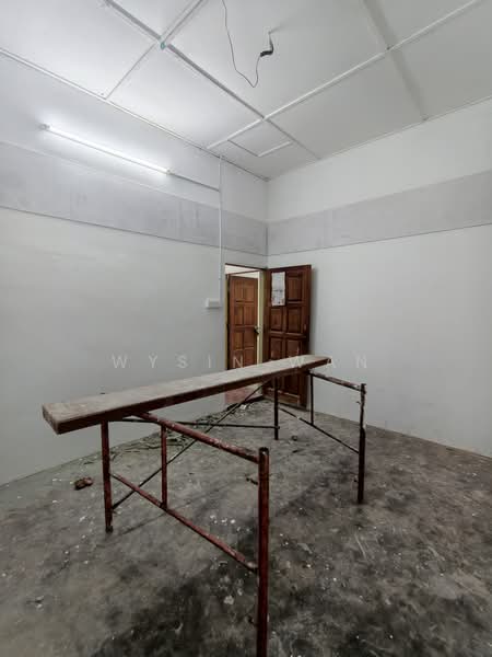 Shop for Rent in Kampung Cempaka (Petaling Jaya) - Wysin Wan - Interior - PropertyGuru.com.my