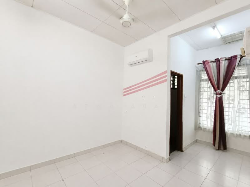1-storey Terraced House for Sale in Bandar Putera 2 (Klang) - Azwa Abas - Interior - PropertyGuru.com.my