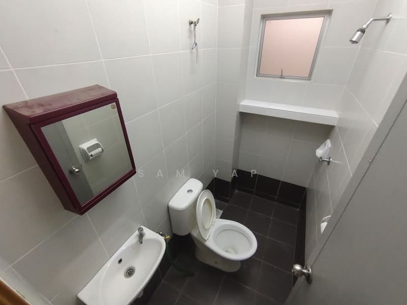 Rumah Bandar untuk Disewa di Bandar Damai Perdana (Cheras) - Sam Yap - Bathroom - PropertyGuru.com.my