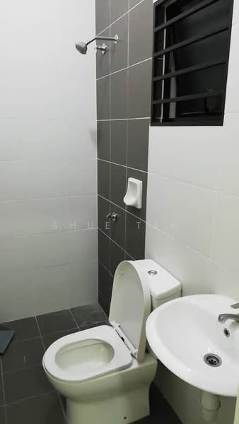 2-storey Terraced House for Sale in Setia Alam (Selangor) - Shue Tan - Bathroom - PropertyGuru.com.my