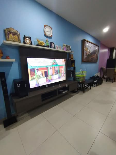 Rumah Teres 2 Tingkat untuk Dijual di Taman Bukit Maluri (Kepong) - Michelle Boh - Living Room - PropertyGuru.com.my