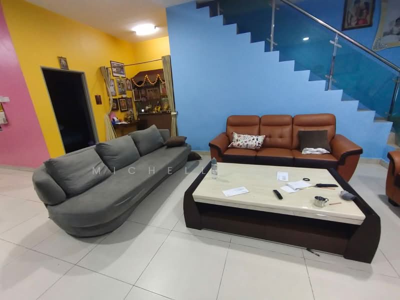 Rumah Teres 2 Tingkat untuk Dijual di Taman Bukit Maluri (Kepong) - Michelle Boh - Living Room - PropertyGuru.com.my