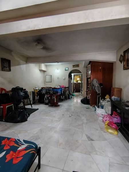 Terraced House for Sale in Desa Setapak (Wangsa Maju) - Arbain Mahmood - Living Room - PropertyGuru.com.my