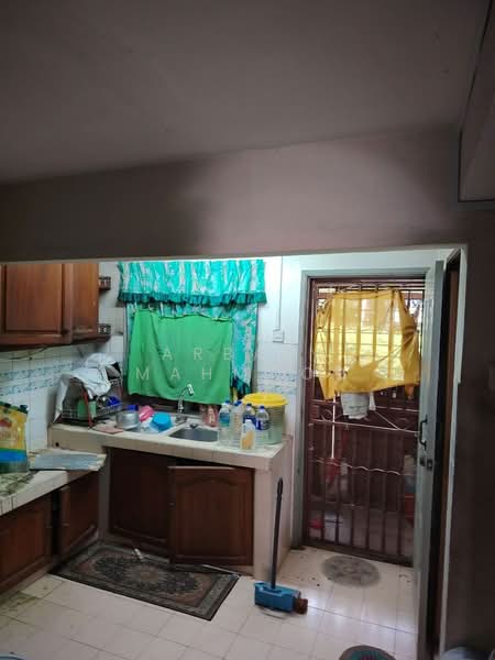 Terraced House for Sale in Desa Setapak (Wangsa Maju) - Arbain Mahmood - Kitchen - PropertyGuru.com.my