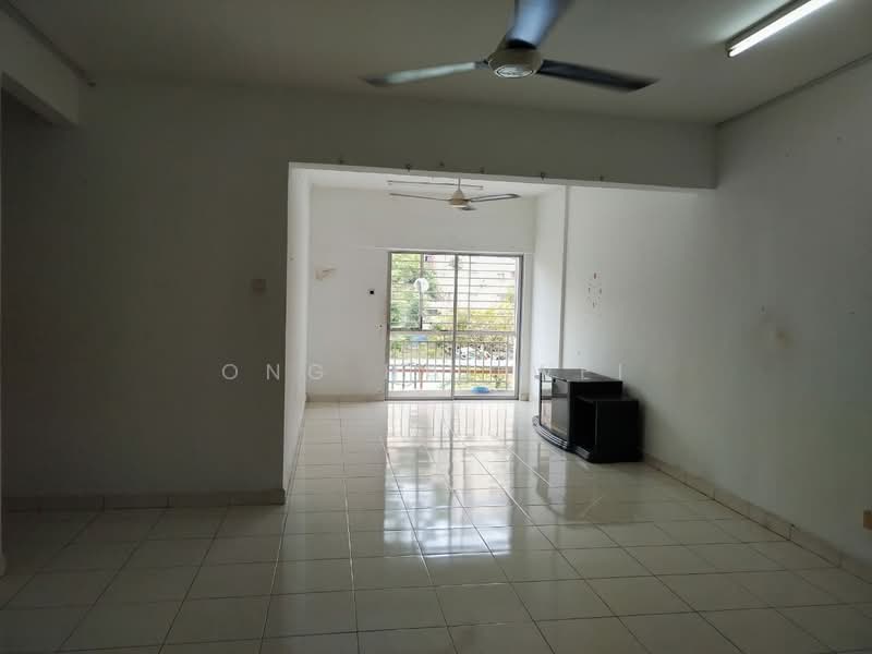 Kondominium untuk Disewa di Pelangi Heights 2 - Ong Hai Wei - Living Room - PropertyGuru.com.my