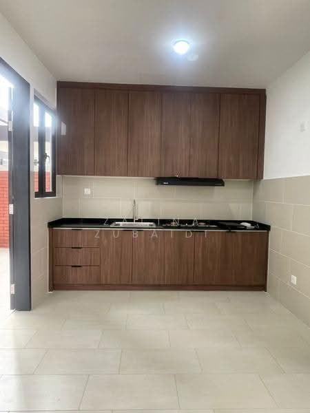 Rumah Bandar untuk Disewa di Elmina (Shah Alam) - Zalina Zubaidi - Kitchen - PropertyGuru.com.my