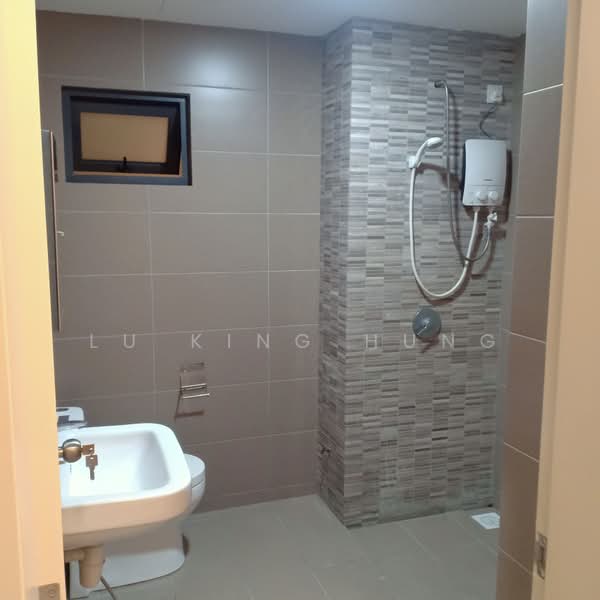 Kondominium untuk Disewa di Parkhill Residence - Lu King Hung - Bathroom - PropertyGuru.com.my