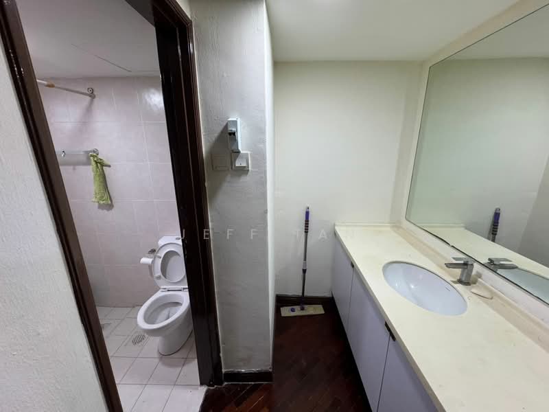 Kondominium untuk Disewa di Vista Kiara - Jeff Tan - Bathroom - PropertyGuru.com.my