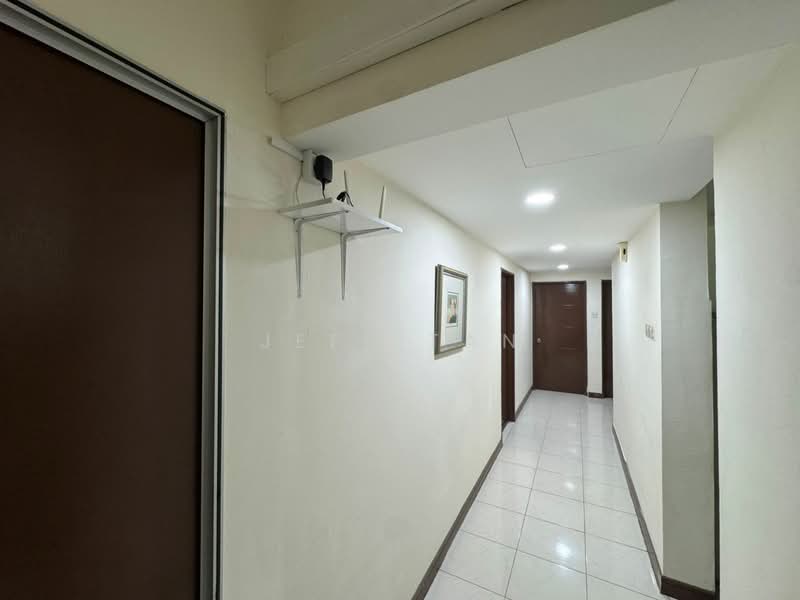 Kondominium untuk Disewa di Vista Kiara - Jeff Tan - Corridor - PropertyGuru.com.my