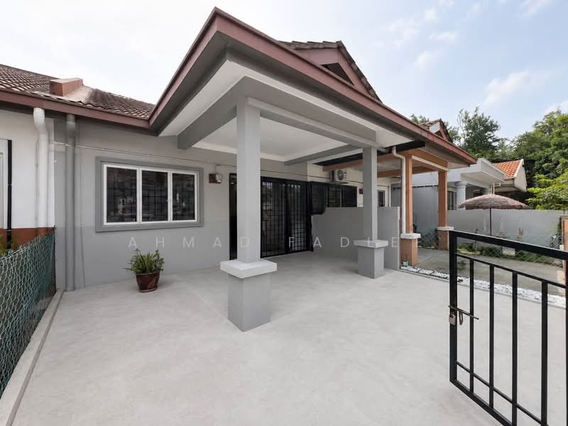 Rumah Teres 1 Tingkat untuk Dijual di Taman Puncak Jalil (Seri Kembangan) - Ahmad Fadlee - PropertyGuru.com.my
