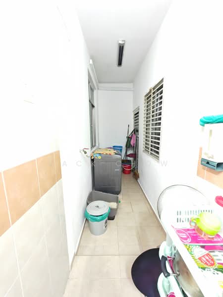 2-storey Terraced House for Sale in Taman Bestari Indah (Ulu Tiram) - Zack Chow - Corridor - PropertyGuru.com.my