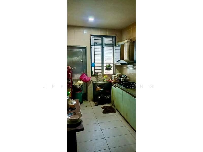 2-storey Terraced House for Sale in Bandar Jaya Putra (Johor Bahru) - Jeffrey Kiong - Kitchen - PropertyGuru.com.my