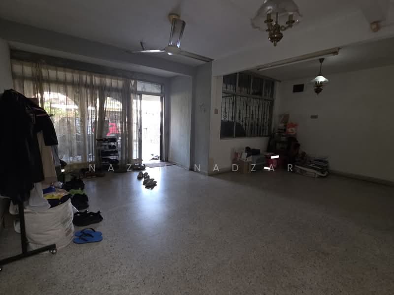 Rumah Teres 2 Tingkat untuk Dijual di SS3 (Petaling Jaya) - Nazim Nadzar - Living Room - PropertyGuru.com.my