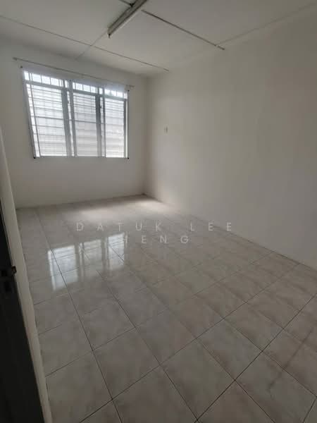 2-storey Terraced House for Sale in Taman Cempaka (Ipoh) - Datuk Lee Heng - Interior - PropertyGuru.com.my