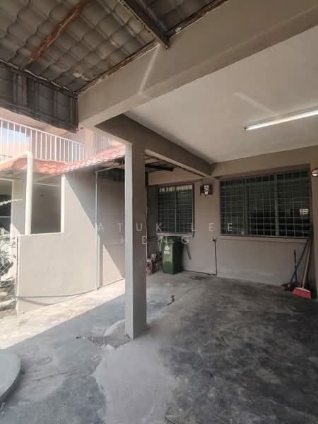 2-storey Terraced House for Sale in Taman Cempaka (Ipoh) - Datuk Lee Heng - Exterior - PropertyGuru.com.my