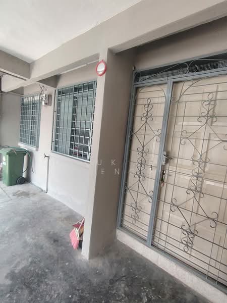 2-storey Terraced House for Sale in Taman Cempaka (Ipoh) - Datuk Lee Heng - Exterior - PropertyGuru.com.my