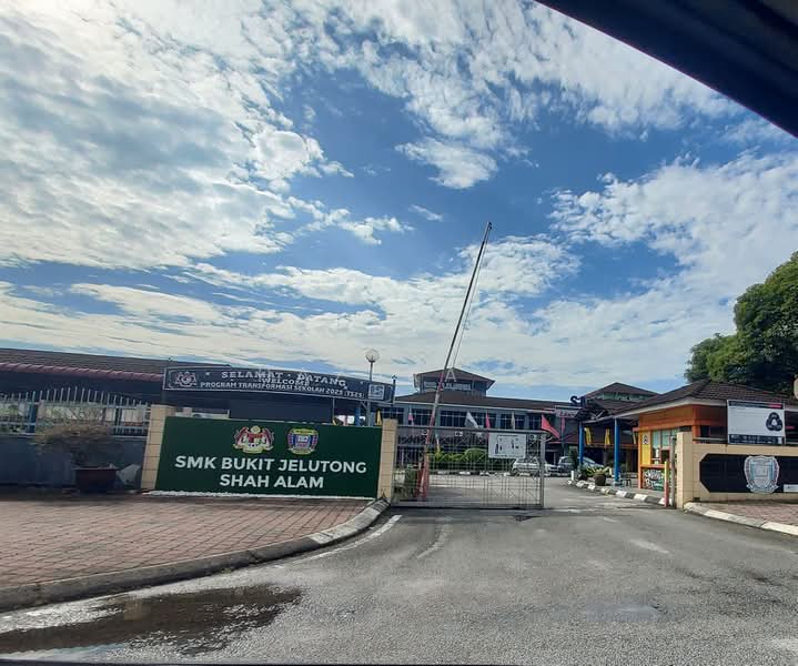 2-storey Terraced House for Sale in Bukit Jelutong (Shah Alam) - Hazura . - PropertyGuru.com.my
