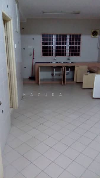2-storey Terraced House for Sale in Bukit Jelutong (Shah Alam) - Hazura . - PropertyGuru.com.my