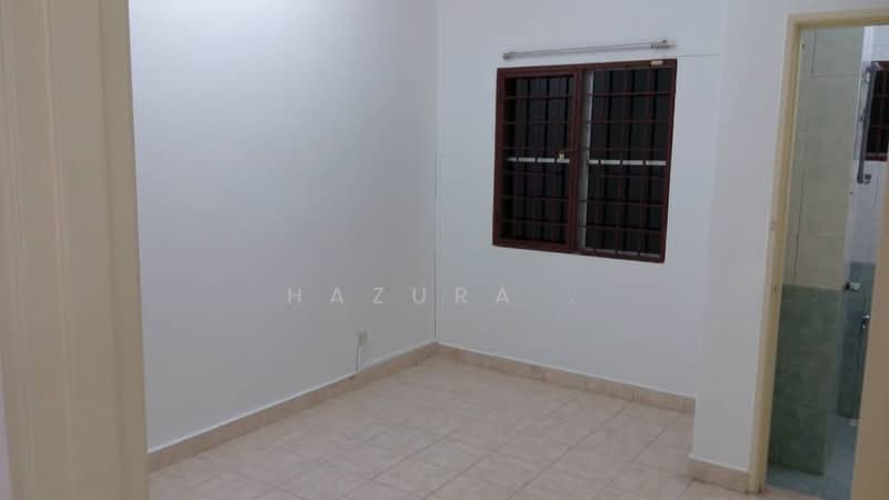 2-storey Terraced House for Sale in Bukit Jelutong (Shah Alam) - Hazura . - PropertyGuru.com.my