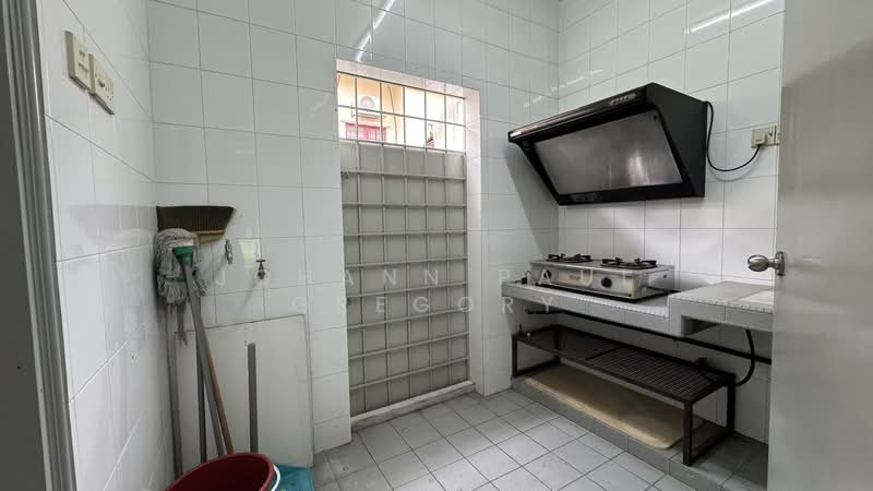 2-storey Terraced House for Sale in Bukit Jelutong (Shah Alam) - Johann Paul Gregory - PropertyGuru.com.my