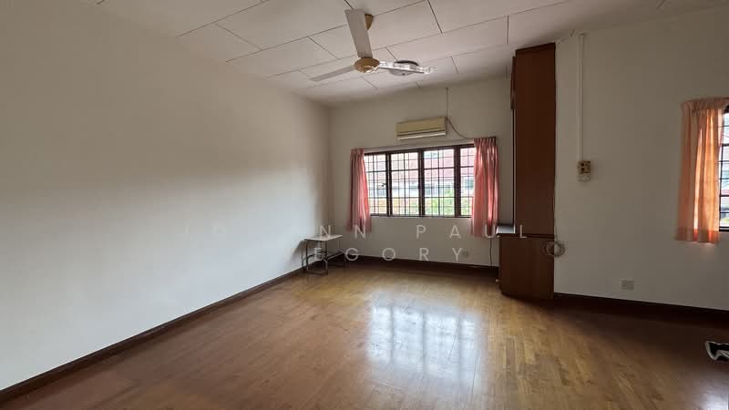 2-storey Terraced House for Sale in Bukit Jelutong (Shah Alam) - Johann Paul Gregory - PropertyGuru.com.my