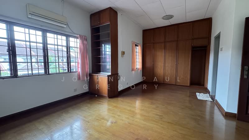 2-storey Terraced House for Sale in Bukit Jelutong (Shah Alam) - Johann Paul Gregory - PropertyGuru.com.my
