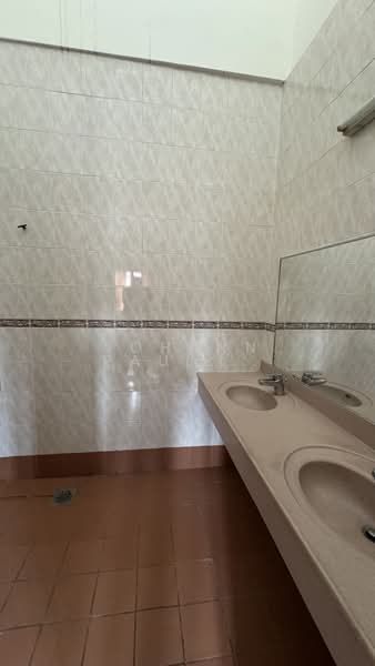 2-storey Terraced House for Sale in Bukit Jelutong (Shah Alam) - Johann Paul Gregory - PropertyGuru.com.my