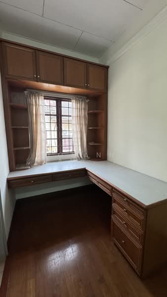 2-storey Terraced House for Sale in Bukit Jelutong (Shah Alam) - Johann Paul Gregory - PropertyGuru.com.my