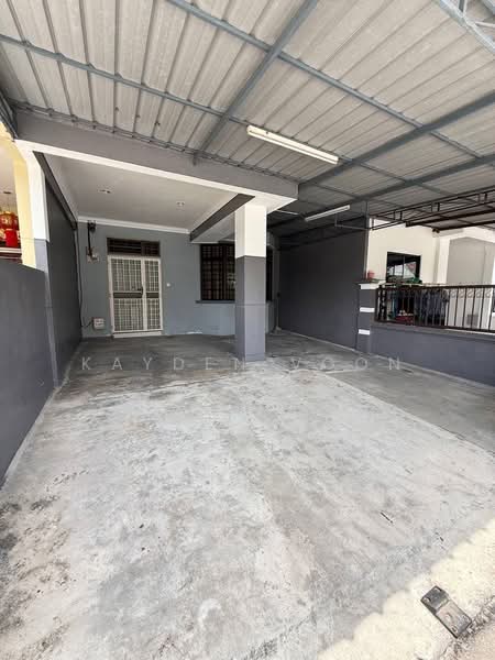 Rumah Teres 2 Tingkat untuk Dijual di Taman Daya (Johor Bahru) - Kayden Voon - Exterior - PropertyGuru.com.my