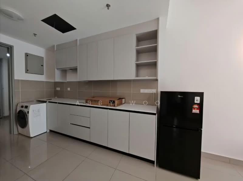 Servis Apartment untuk Disewa di Utropolis Suites 1 - Abby Woo - Kitchen - PropertyGuru.com.my