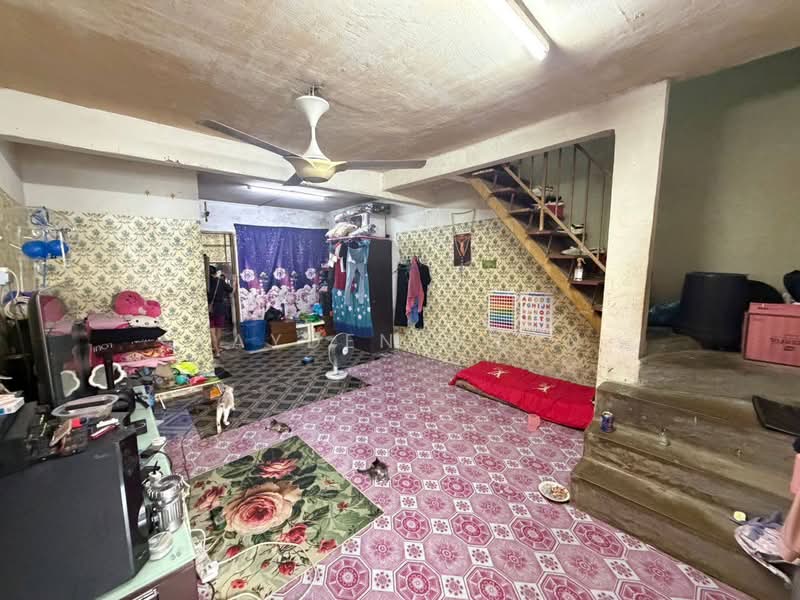 2-storey Terraced House for Sale in Taman Desa Jaya (Johor Bahru) - Kayden Voon - Living Room - PropertyGuru.com.my