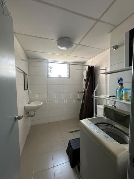 Condominium for Rent at Faber Heights - Jacqueline Chuah - Bathroom - PropertyGuru.com.my