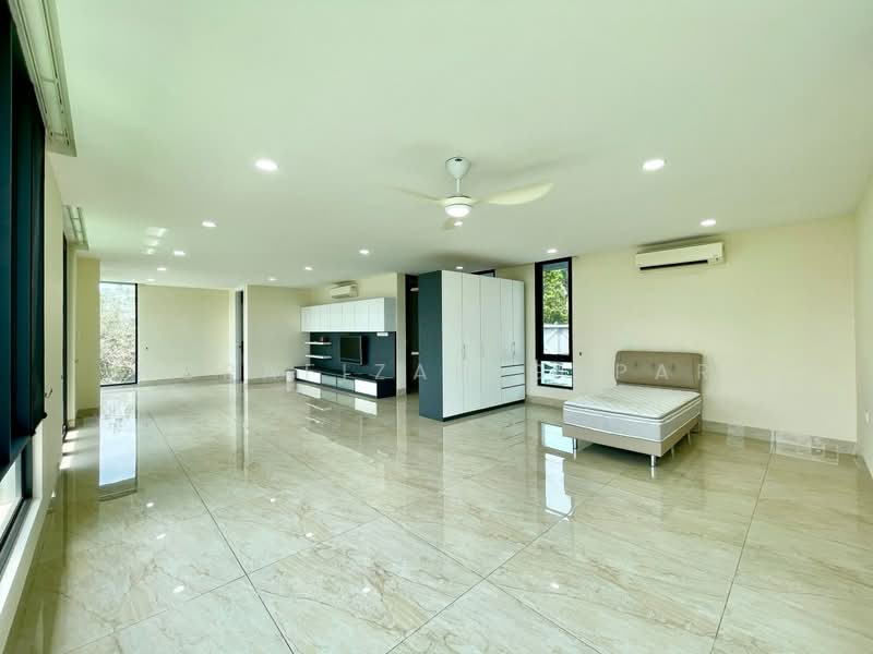 Rumah Banglo untuk Dijual di Country Heights Damansara (Kuala Lumpur) - NoraFizah Gapar - Living Room - PropertyGuru.com.my