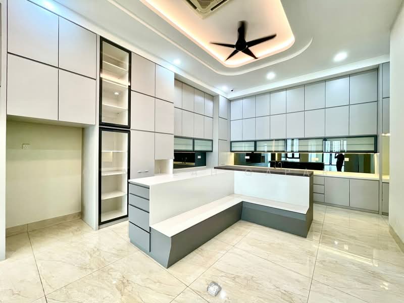 Rumah Banglo untuk Dijual di Country Heights Damansara (Kuala Lumpur) - NoraFizah Gapar - Kitchen - PropertyGuru.com.my