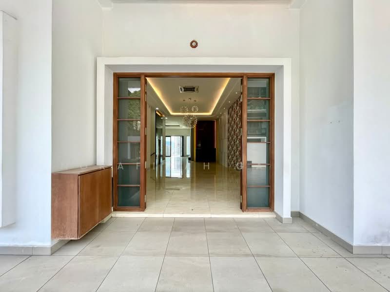 Rumah Banglo untuk Dijual di Country Heights Damansara (Kuala Lumpur) - NoraFizah Gapar - Entrance - PropertyGuru.com.my
