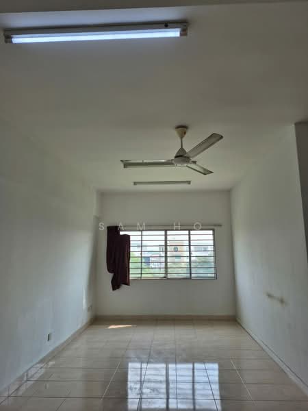 Condominium for Sale at Lagoon Suites - Sam Ho - Interior - PropertyGuru.com.my