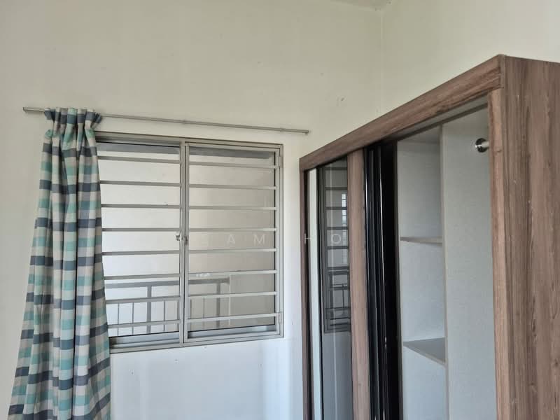 Condominium for Sale at Lagoon Suites - Sam Ho - Interior - PropertyGuru.com.my