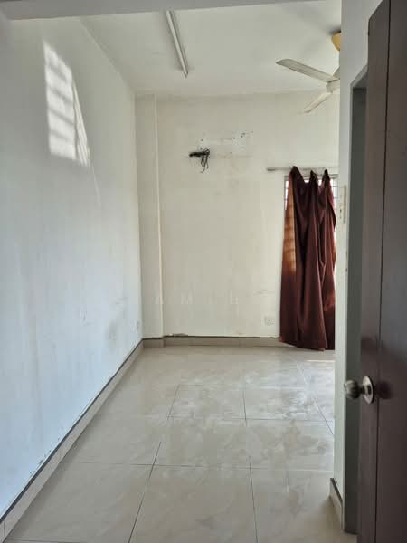 Condominium for Sale at Lagoon Suites - Sam Ho - Interior - PropertyGuru.com.my