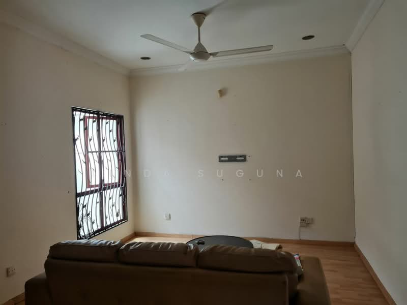 Rumah Teres 2 Tingkat untuk Dijual di Putra Heights (Subang Jaya) - Linda Suguna - Living Room - PropertyGuru.com.my