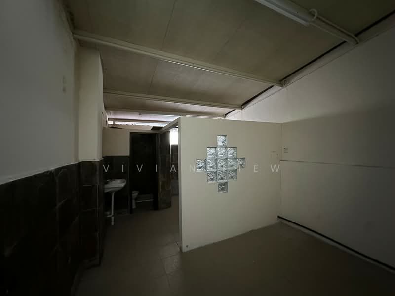 Kedai untuk Disewa di George Town (Penang) - Vivian Liew - Bathroom - PropertyGuru.com.my