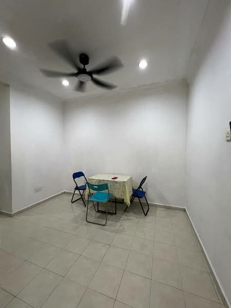 2-storey Terraced House for Rent in Taman Damansara Aliff (Tampoi) - SJ CHAN - Dining Room - PropertyGuru.com.my