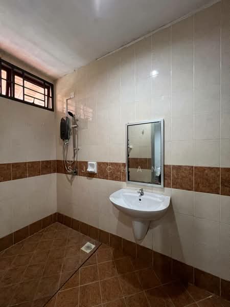 2-storey Terraced House for Rent in Taman Damansara Aliff (Tampoi) - SJ CHAN - Bathroom - PropertyGuru.com.my