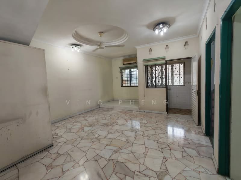 Semi-Detached House for Sale in Taman Klebang Besar (Klebang) - Vinc Pheng - Living Room - PropertyGuru.com.my