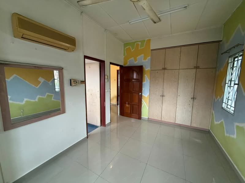 Rumah Teres 2 Tingkat untuk Disewa di Usj 13 (Subang Jaya) - Rachel Sie - Bedroom - PropertyGuru.com.my