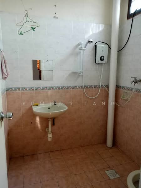 Terraced House for Rent in Taman Desa Tebrau (Tebrau) - Edmond Tang - Bathroom - PropertyGuru.com.my