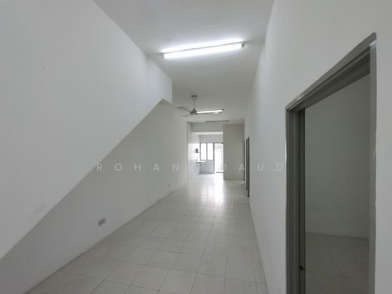 Townhouse for Sale in Jenjarom (Selangor) - Rohani Daud - Corridor - PropertyGuru.com.my