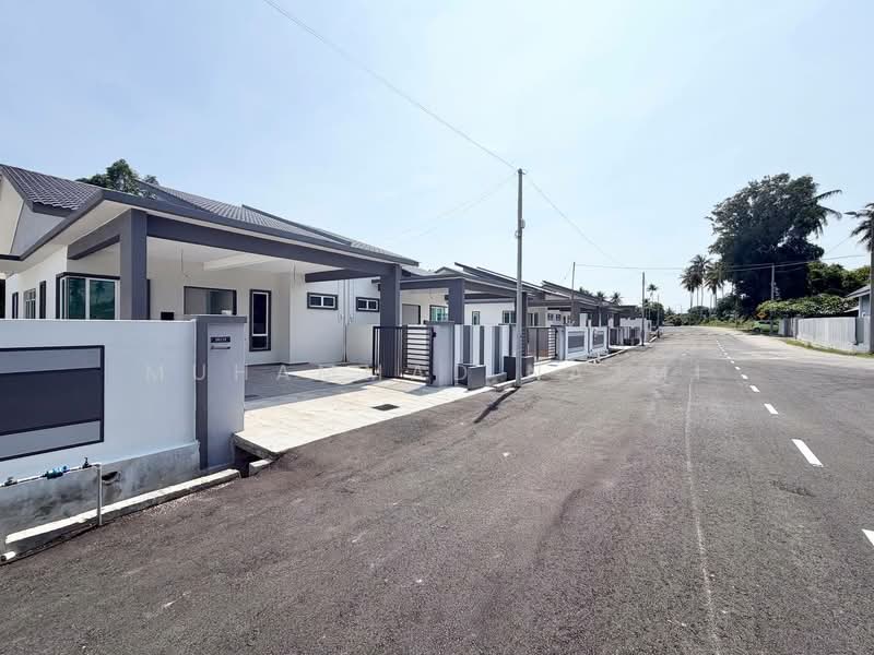 Semi-Detached House for Sale in Kampung Titian Berayung (Kijal) - Muhammad Najmi - Exterior - PropertyGuru.com.my