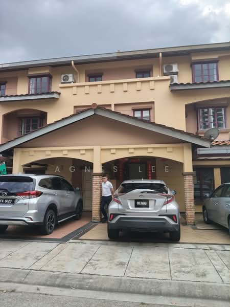 3-storey Terraced House for Sale in Villamas (Sungai Buloh) - Agnes Lee - PropertyGuru.com.my