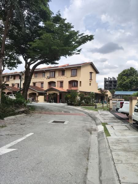 3-storey Terraced House for Sale in Villamas (Sungai Buloh) - Agnes Lee - PropertyGuru.com.my