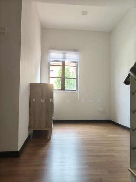 3-storey Terraced House for Sale in Villamas (Sungai Buloh) - Agnes Lee - PropertyGuru.com.my